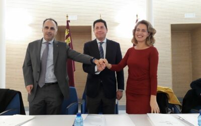 Firma de contratos de investigación CMA-APC-CMN