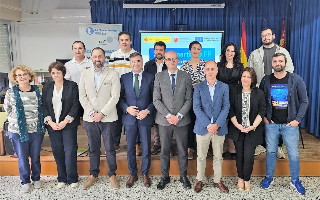La Consejería de Educación y CTN impulsan la digitalización y el «talento azul» mediante proyectos de innovación para la formación de jóvenes